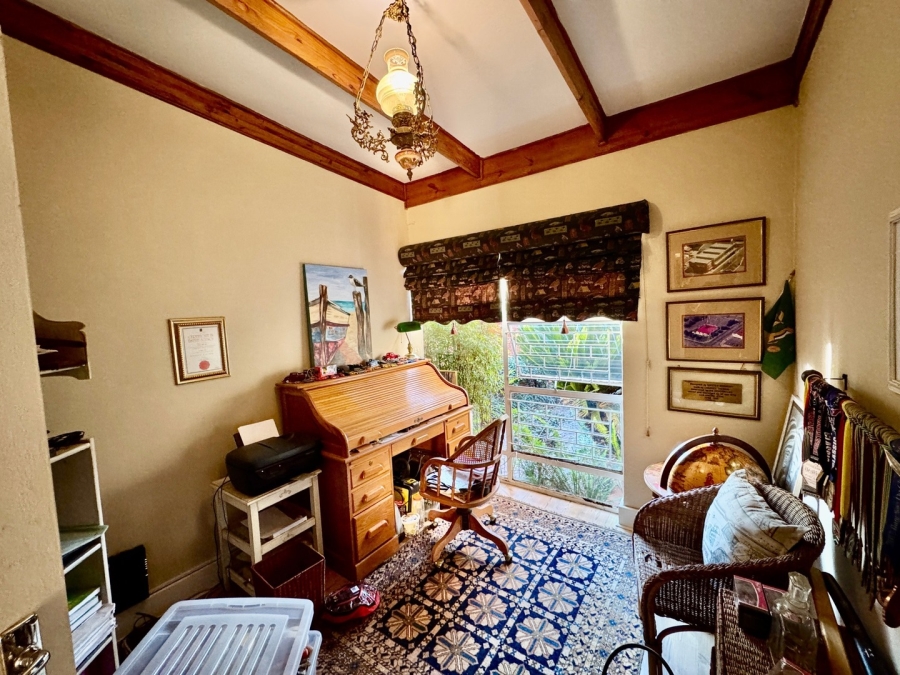 5 Bedroom Property for Sale in Van Der Hoff Park North West